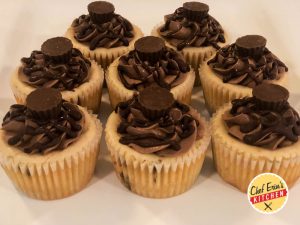 peanut butter cup cheesecake tarts