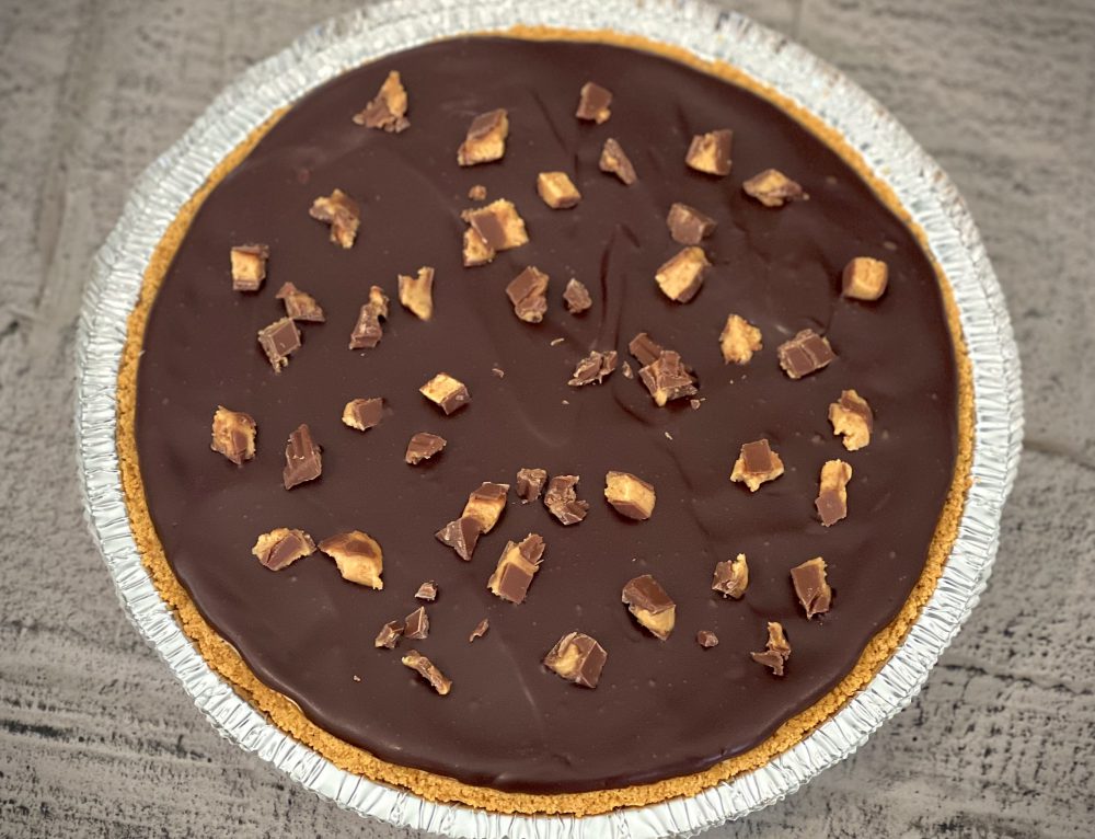 No-Bake Reese’s Peanut Butter Cup Pie